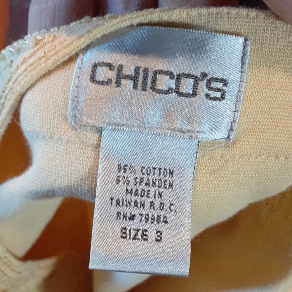 Chico's Top in Gorgeous Yellow🌼 - Picture 5 of 5